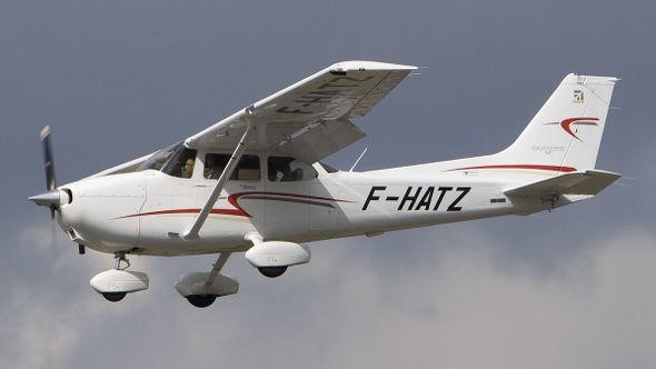 Avion Cessna 172A - Avaz