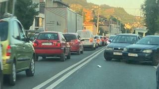 Saobraćajna nesreća u Hrasnom: Stvaraju se velike gužve