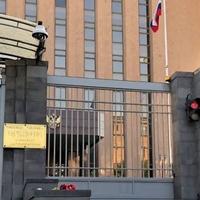 Demonstranti blokirali rusku ambasadu u Armeniji